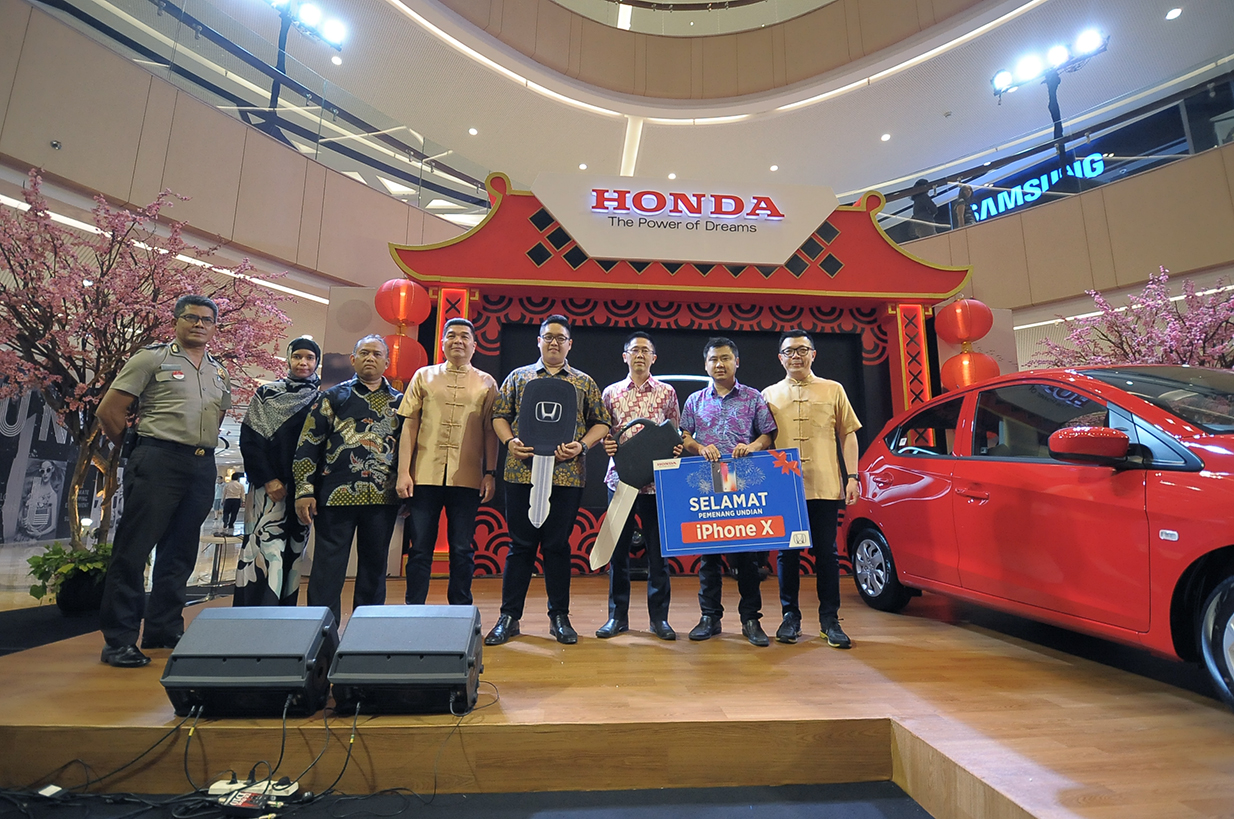 Honda Surabaya Center Kembali Menyelenggarakan Pengundian Periode Terakhir Berhadiah All New Honda Brio, Sepeda Motor dan iPhone X
